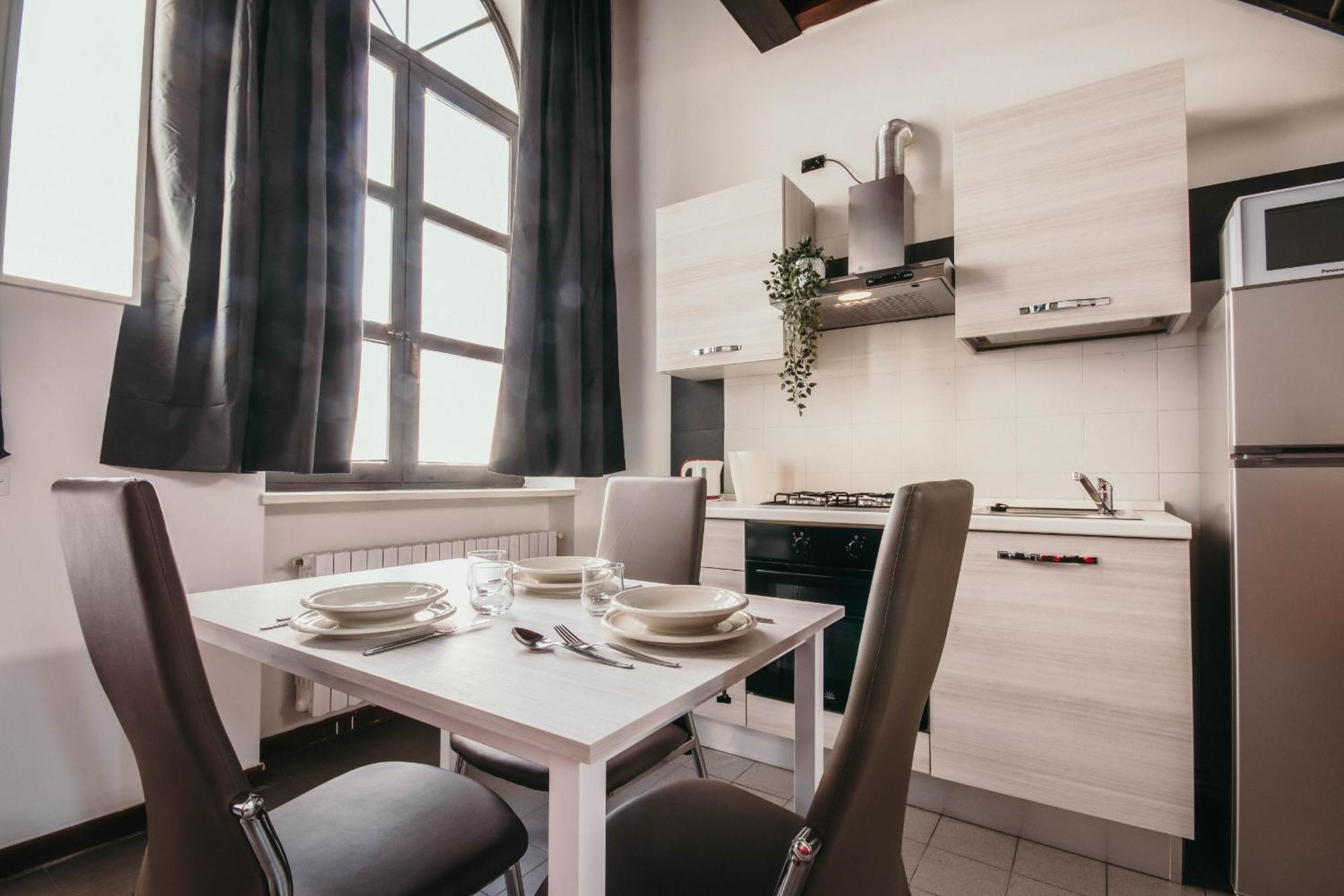 Bigattera Lofts - Affitti Brevi Italia Lägenhet Varese Rum bild